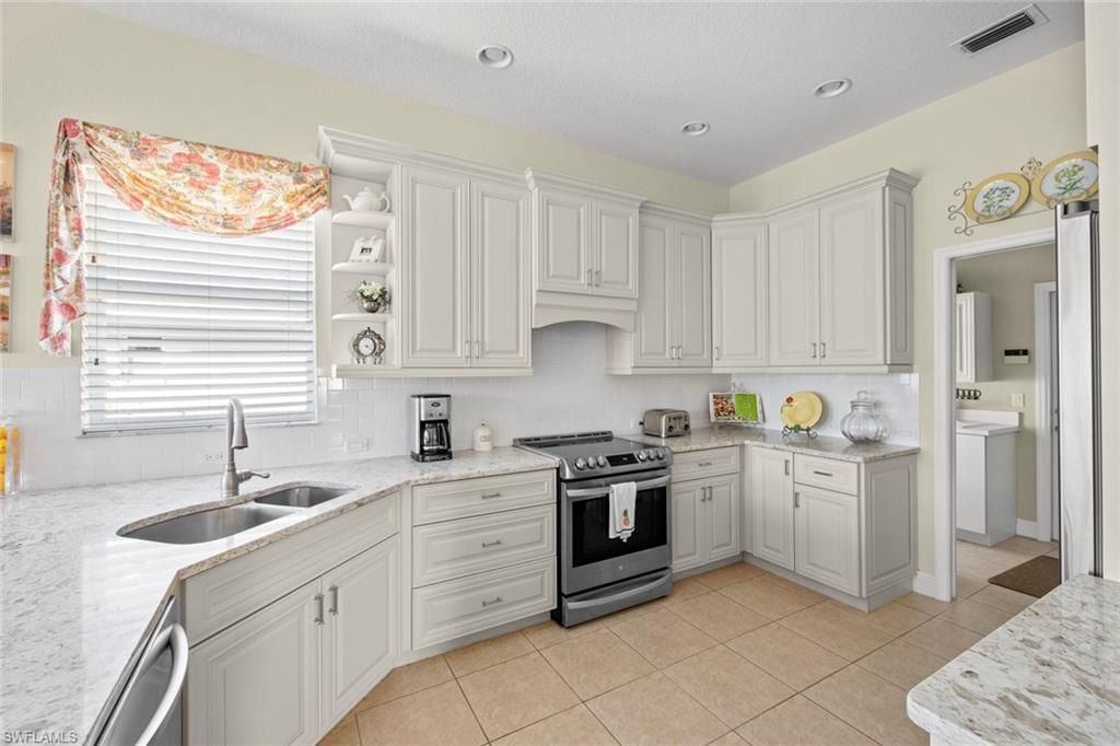 PALMBRIDGE VILLAGE - Residential