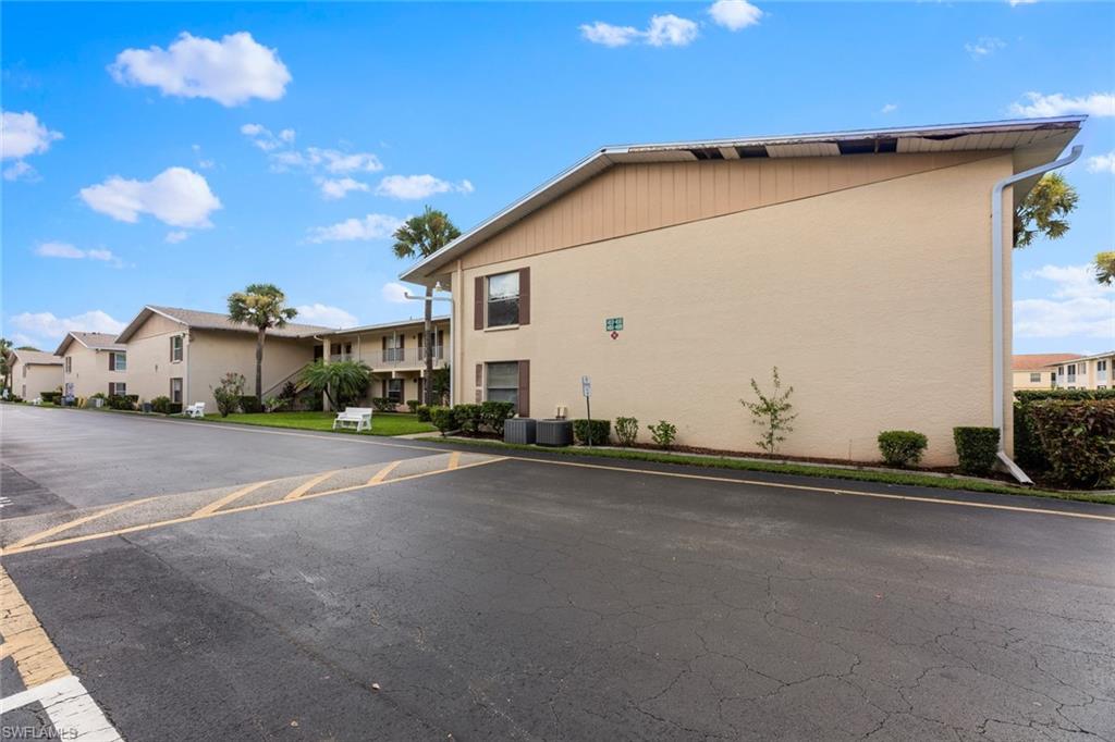 ROYAL HAWAIIAN CLUB - Residential