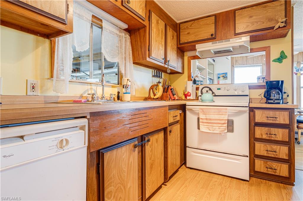 WEST WIND ESTATES - Residential