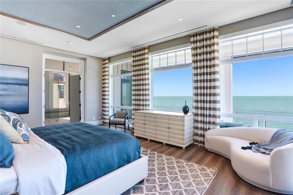 BAREFOOT BEACH - Residential