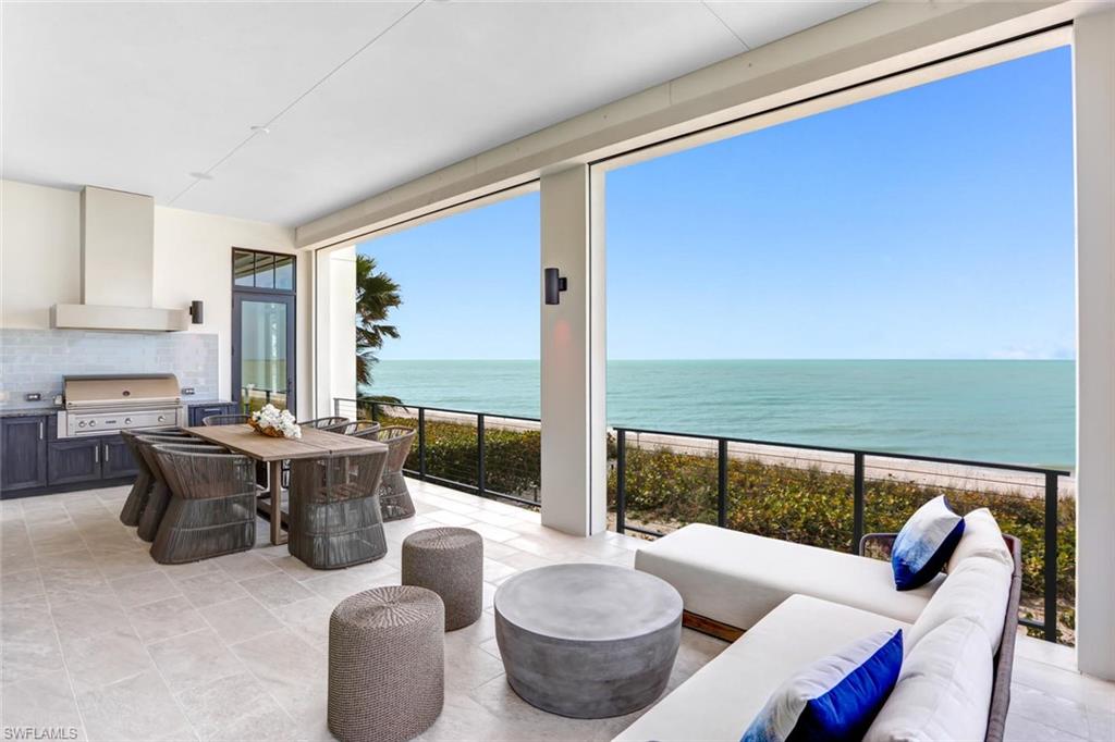 BAREFOOT BEACH - Residential