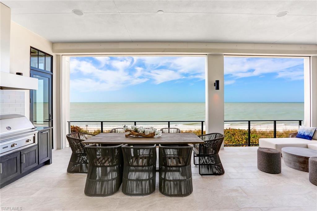 BAREFOOT BEACH - Residential