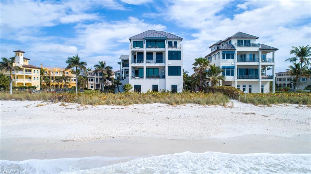 BAREFOOT BEACH - Residential