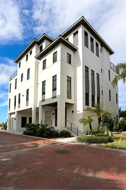 BAREFOOT BEACH - Residential