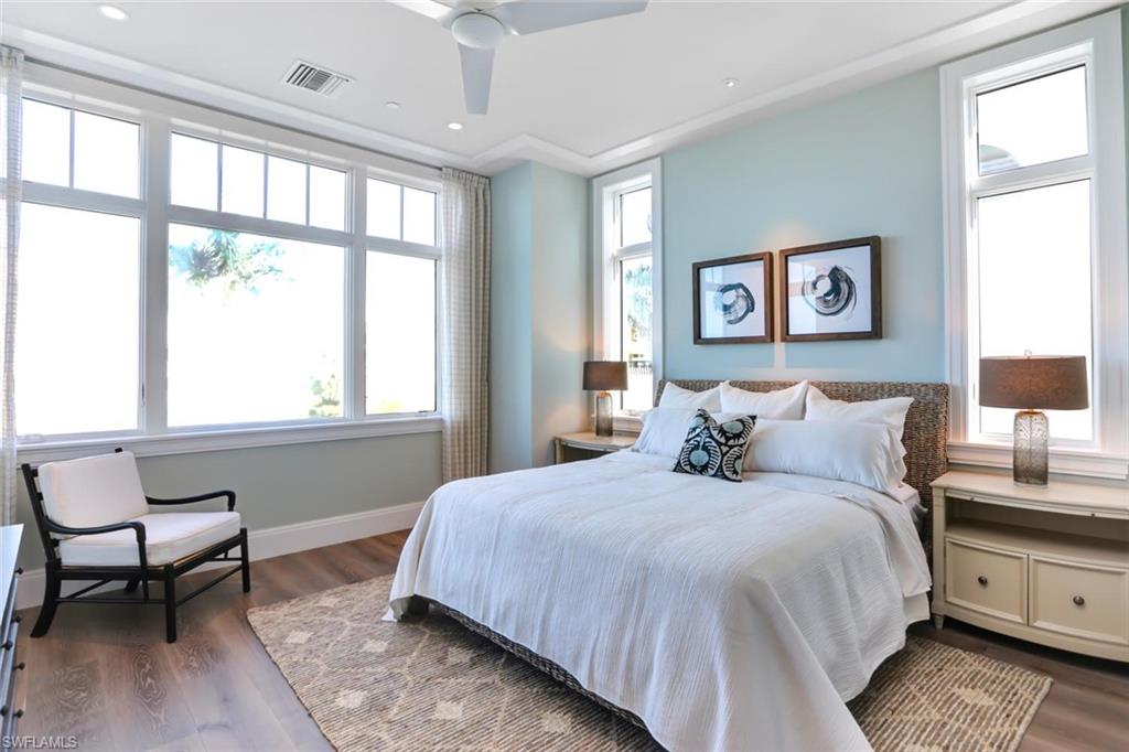 BAREFOOT BEACH - Residential