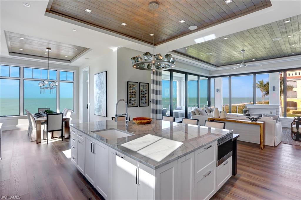 BAREFOOT BEACH - Residential