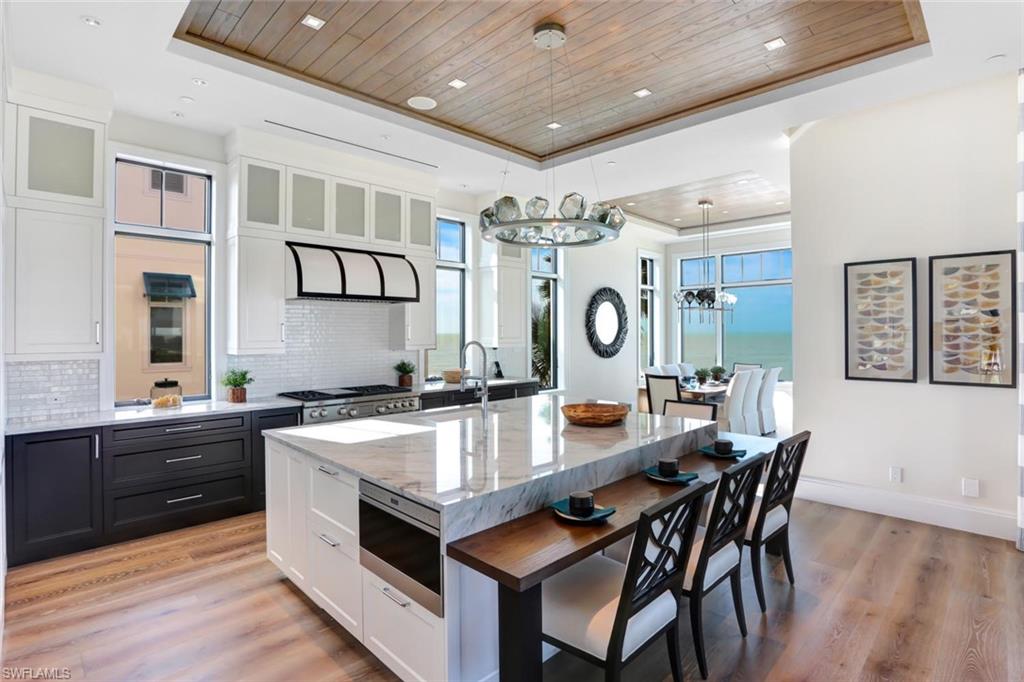 BAREFOOT BEACH - Residential