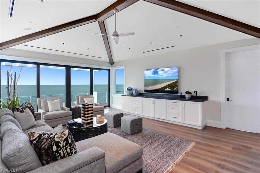 BAREFOOT BEACH - Residential