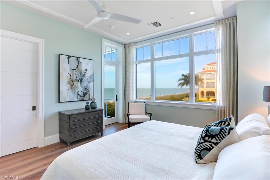 BAREFOOT BEACH - Residential