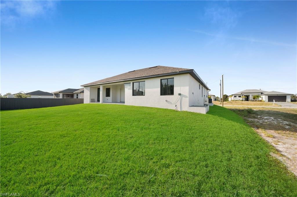 CAPE CORAL - Residential