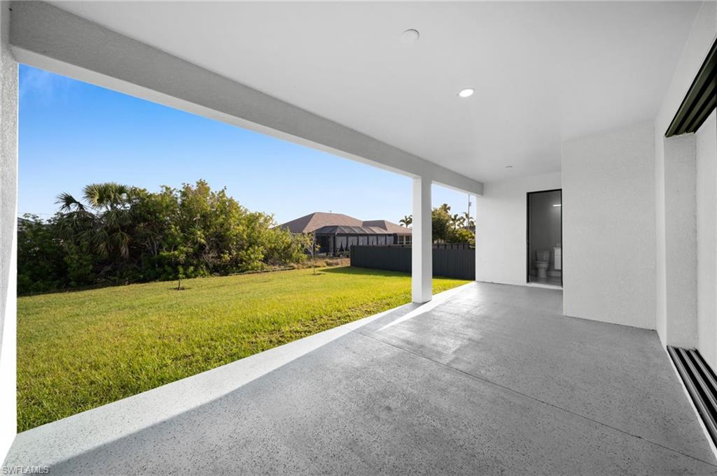 CAPE CORAL - Residential