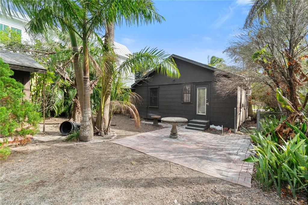 OLDE NAPLES - Residential