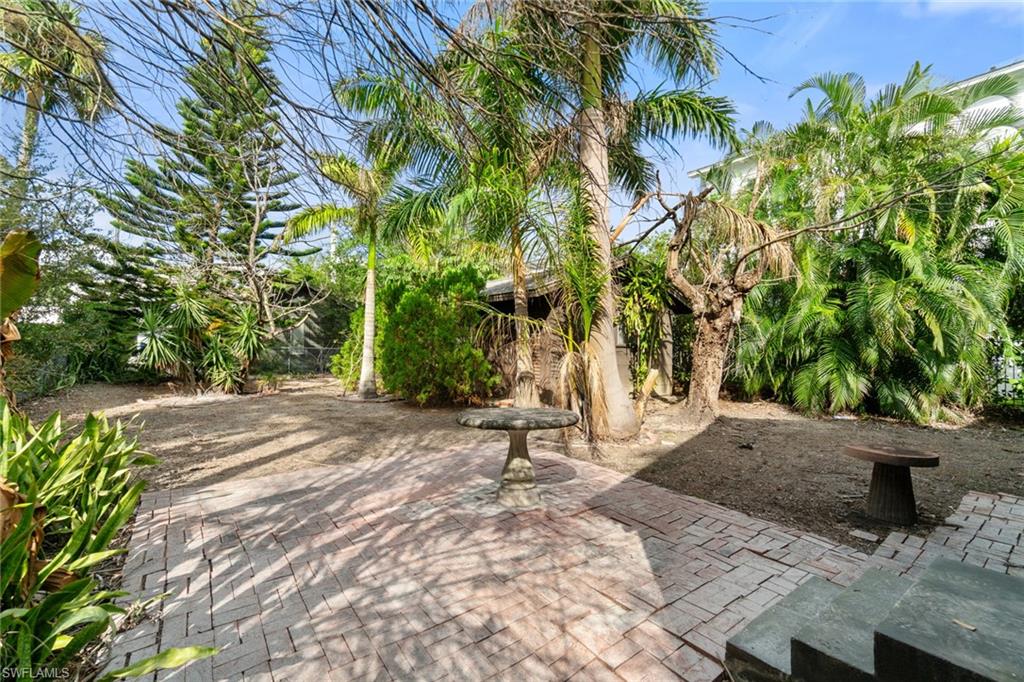 OLDE NAPLES - Residential