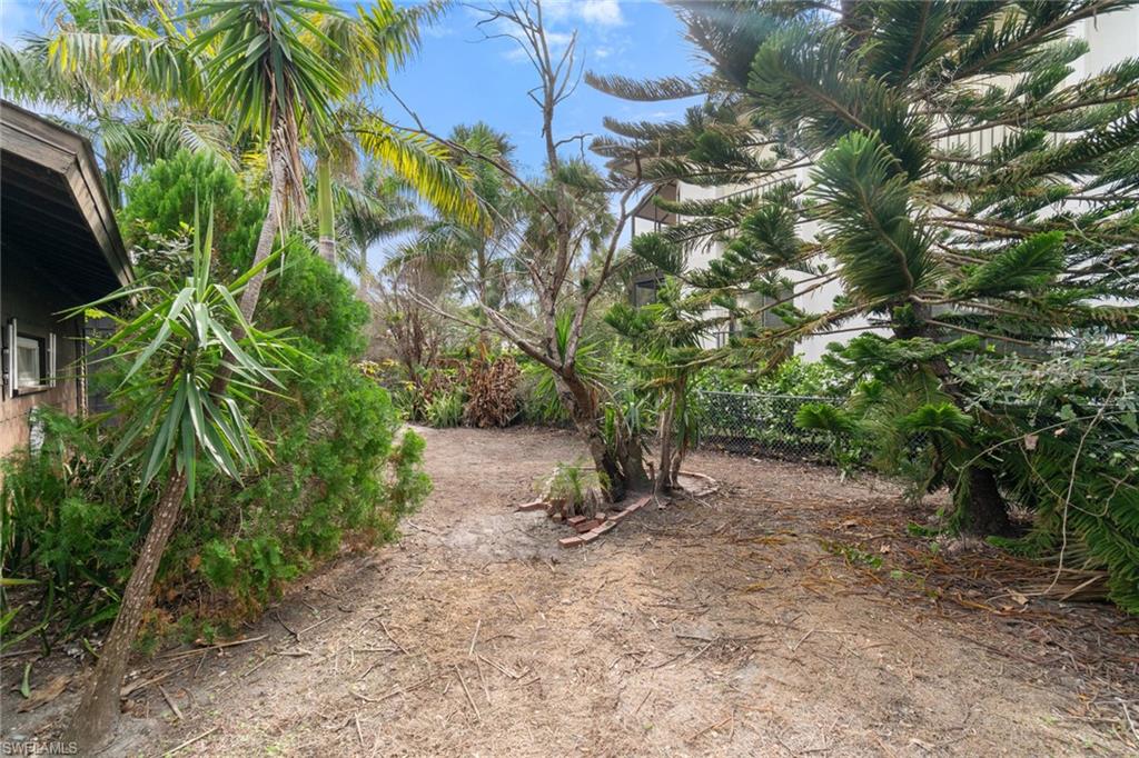 OLDE NAPLES - Residential