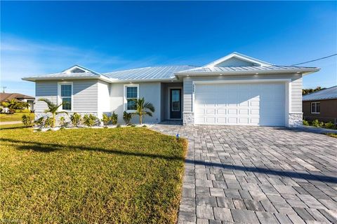 2729 SW 4th TER CAPE CORAL FL 33991