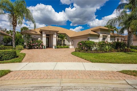9049 Bronco CT NAPLES FL 34113