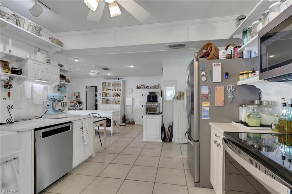 NAPLES PARK - Residential