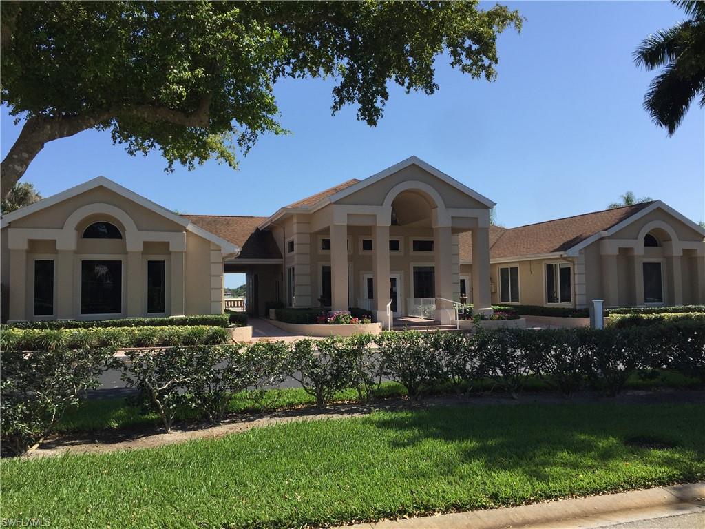 CROWN POINTE VILLAS - Residential