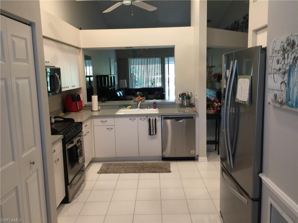 CROWN POINTE VILLAS - Residential