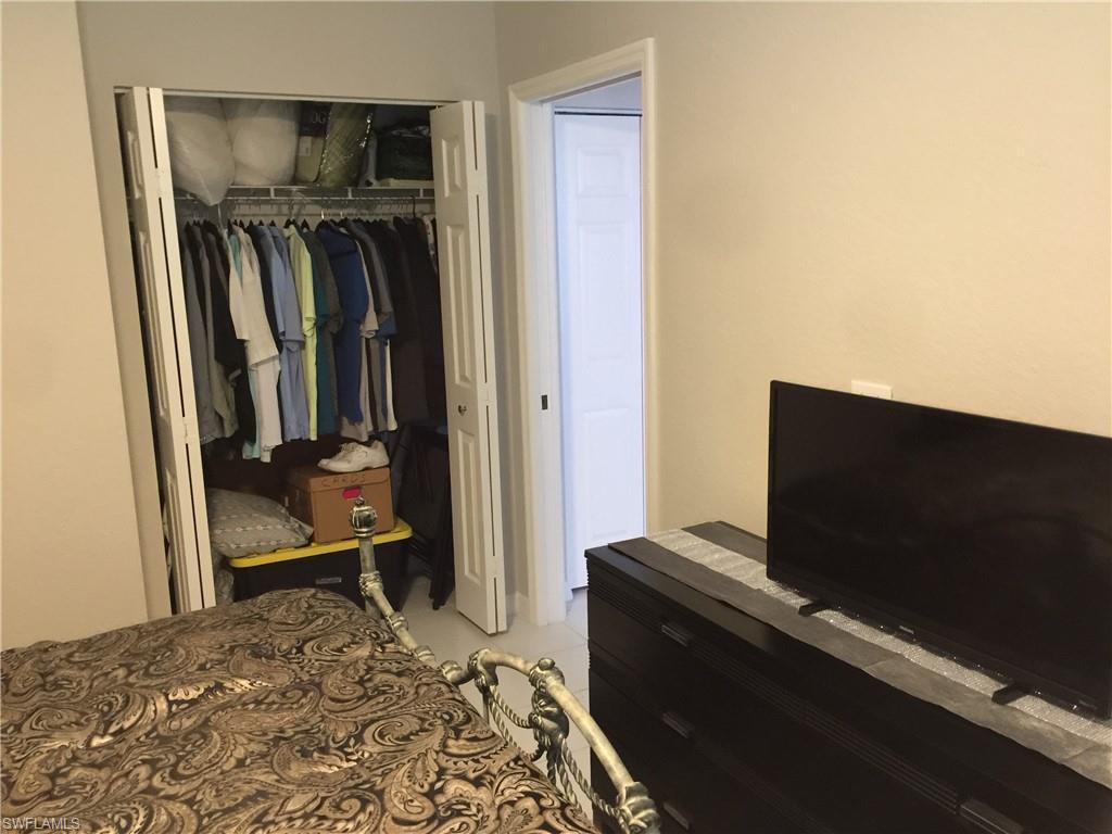 CROWN POINTE VILLAS - Residential