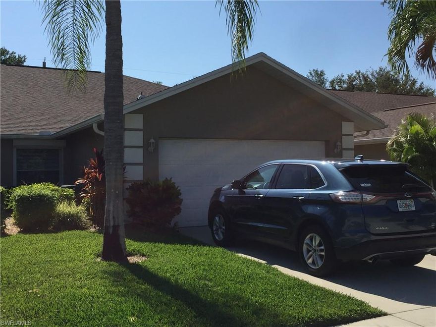 Beautiful 3/2 villa home in Crown Pointe. Vaulted ceilings in every room, recently painted, stainless appliances, ceiling fans everywhere. Two car attached garage with finished floor. All tile - no carpeting. Huge covered lanai with eastern exposure for indoor/outdoor living. Updated baths, walk in closet in owners suite. Roll down shutters on all windows and lanai. Roof replaced several years ago. Large clubhouse, exercise room, sauna and showers, tennis/pickleball courts. Ten minutes to Olde Naples, walk to Publix at Kings Lake. Steps to a three mile walking/jogging/biking path.