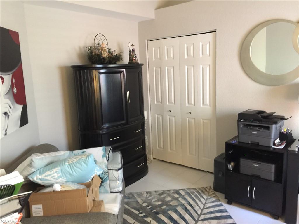 CROWN POINTE VILLAS - Residential