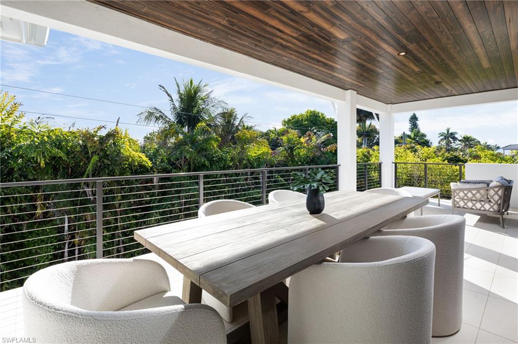 PARK SHORE - Residential