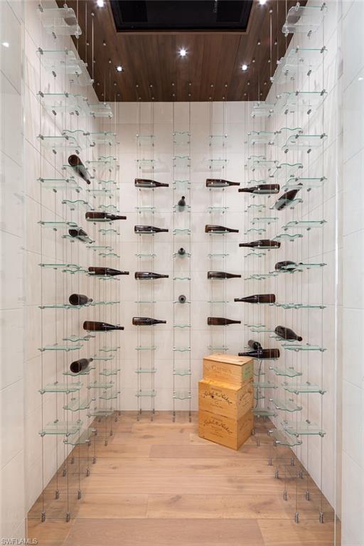 PARK SHORE - Residential