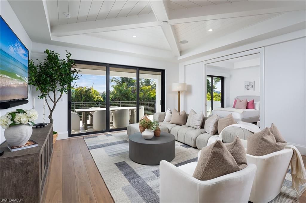 PARK SHORE - Residential