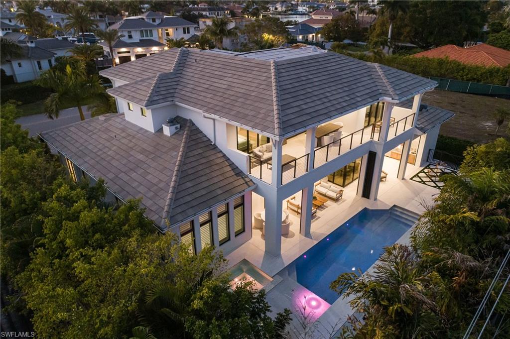 PARK SHORE - Residential