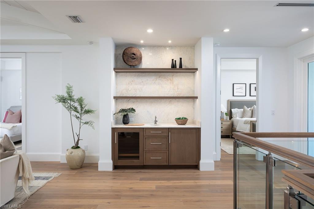 PARK SHORE - Residential