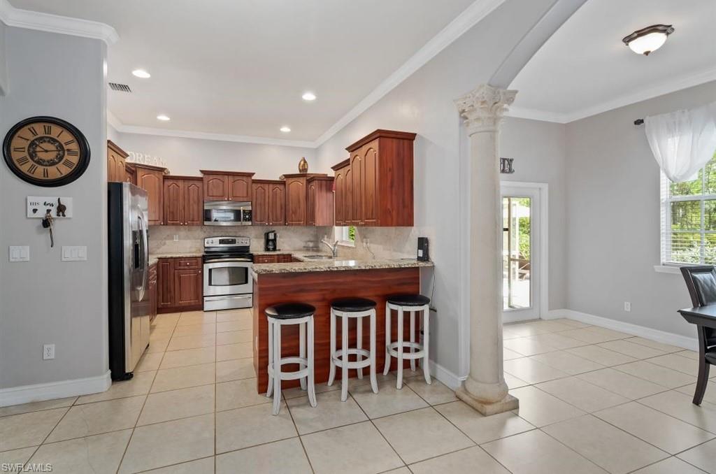 GOLDEN GATE ESTATES - Residential