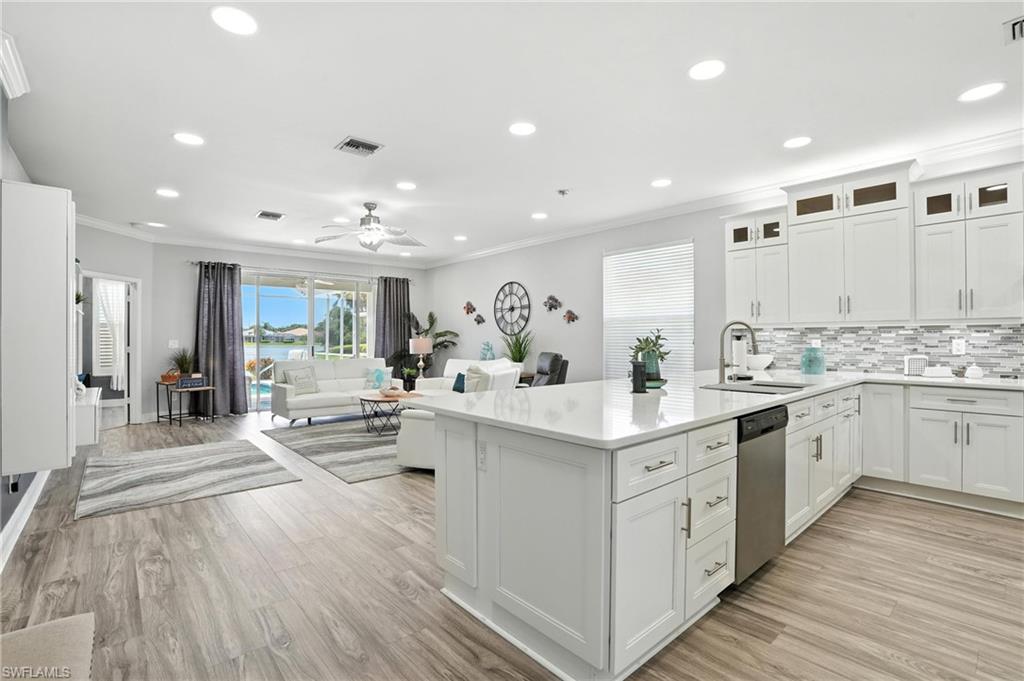 11317 Lakeland CIR