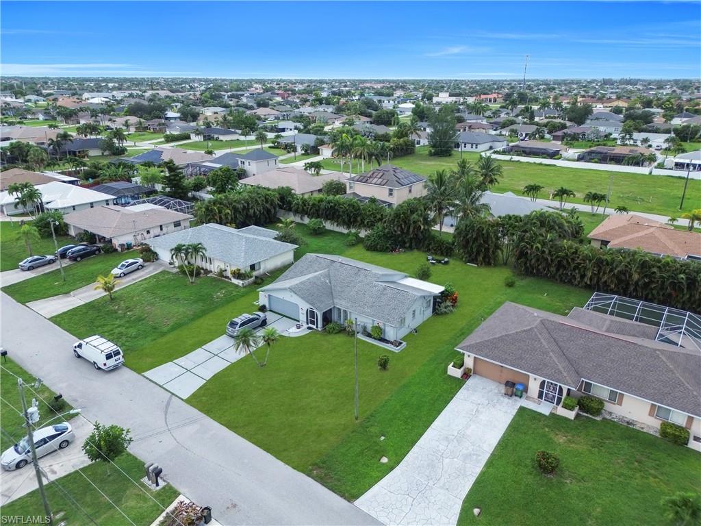 CAPE CORAL - Residential