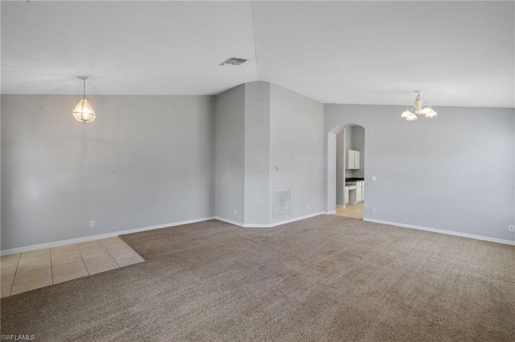 VALENCIA LAKES - Residential