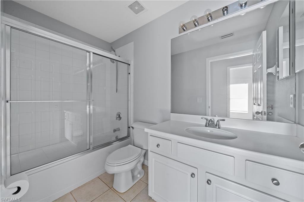 VALENCIA LAKES - Residential