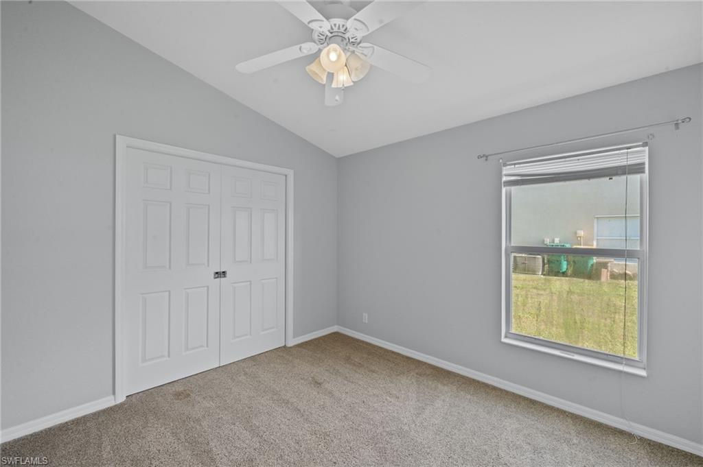 VALENCIA LAKES - Residential