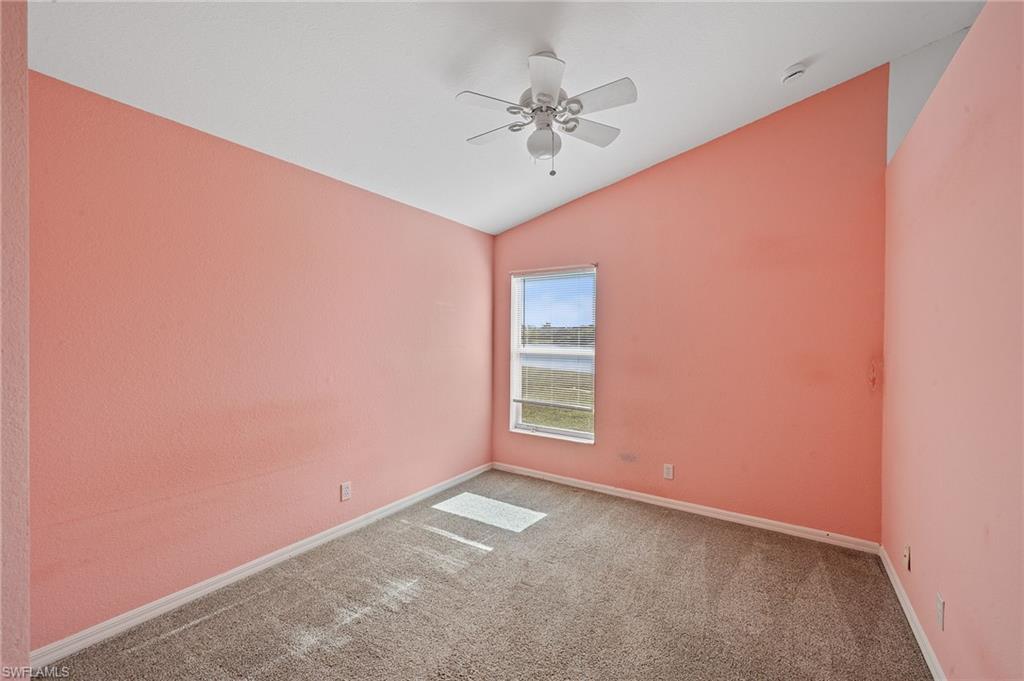 VALENCIA LAKES - Residential