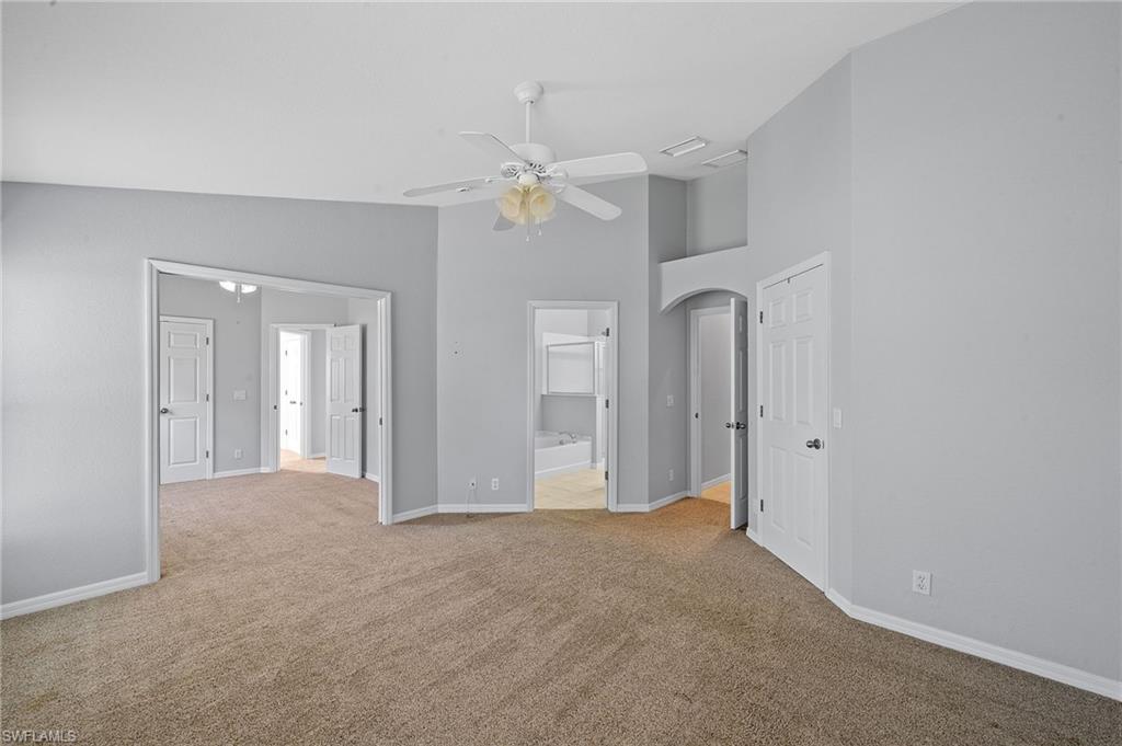 VALENCIA LAKES - Residential