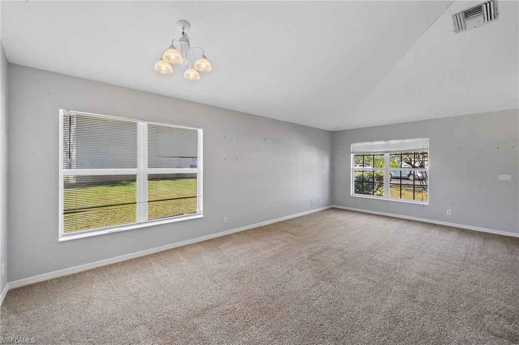 VALENCIA LAKES - Residential