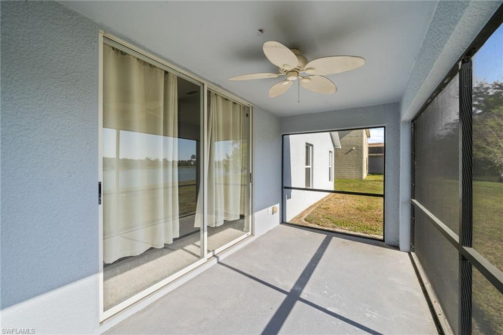 VALENCIA LAKES - Residential