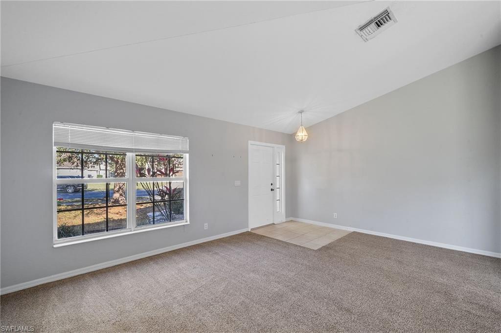 VALENCIA LAKES - Residential