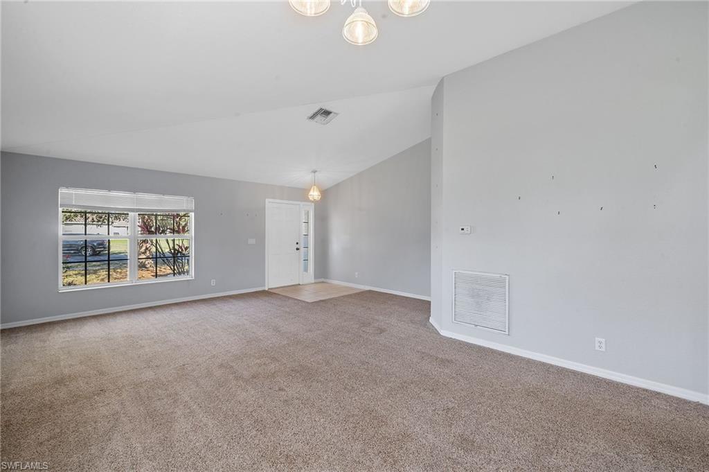 VALENCIA LAKES - Residential