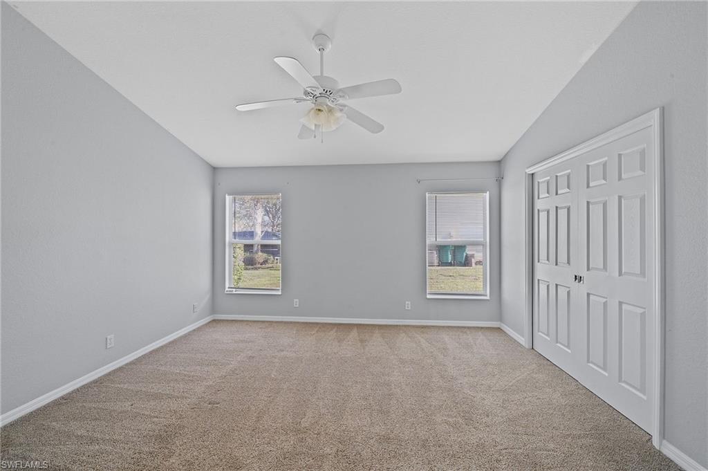 VALENCIA LAKES - Residential