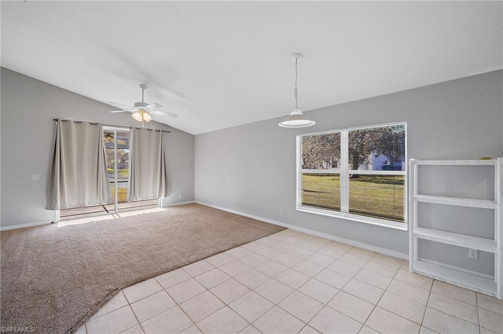 VALENCIA LAKES - Residential