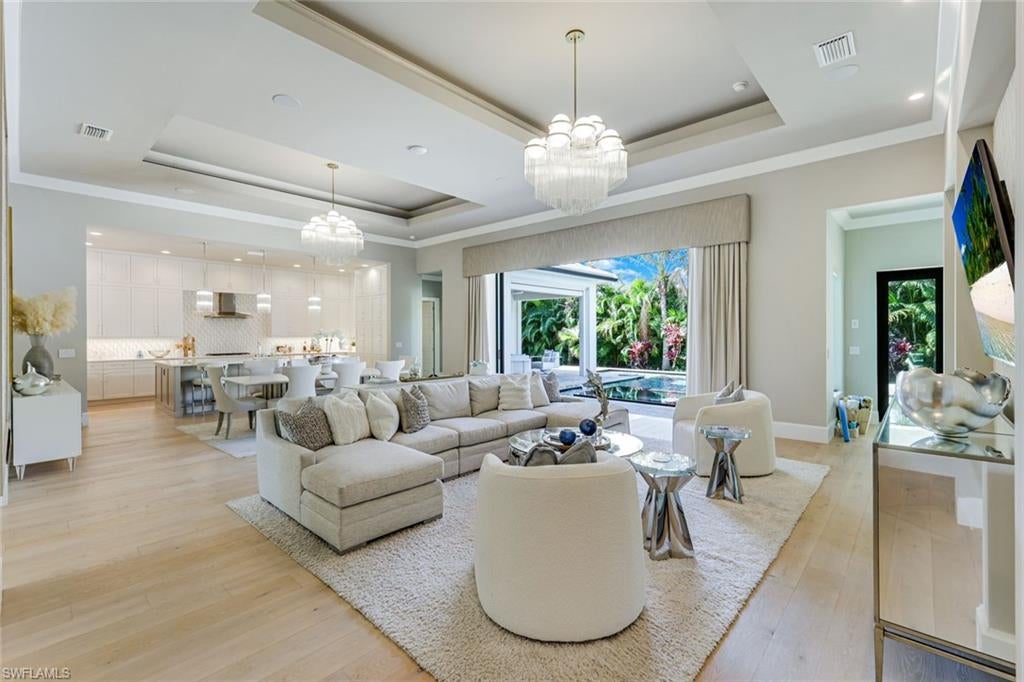 760 Park Shore DR