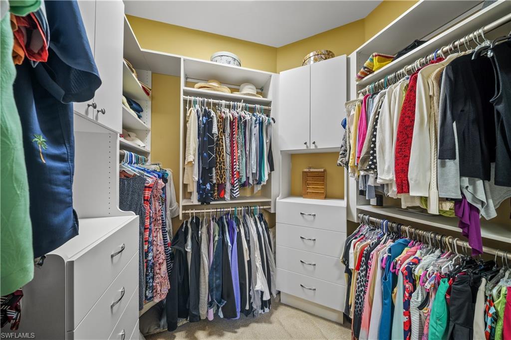 ESPLANADE - Residential