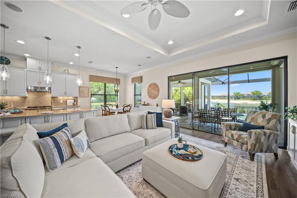 ESPLANADE - Residential