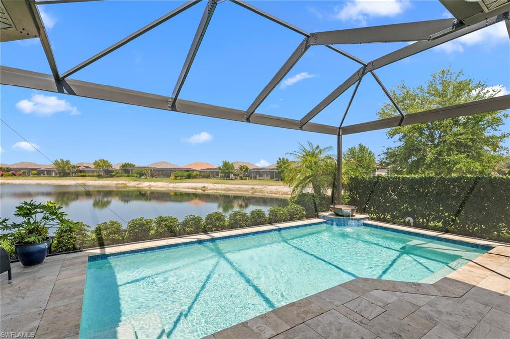 ESPLANADE - Residential