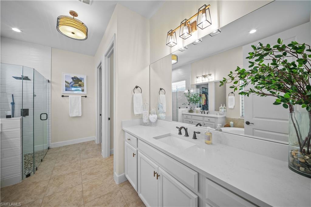 ESPLANADE - Residential